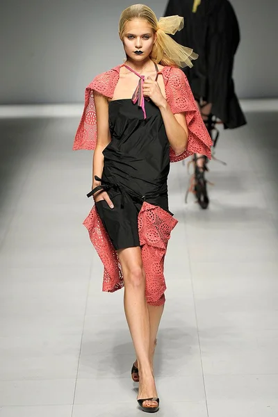 Look 6